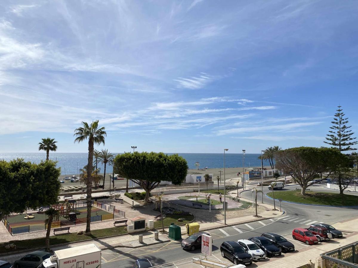 Apartamento 2 Habitaciones Frontal Al Mar 3 Torre Del Mar Buitenkant foto
