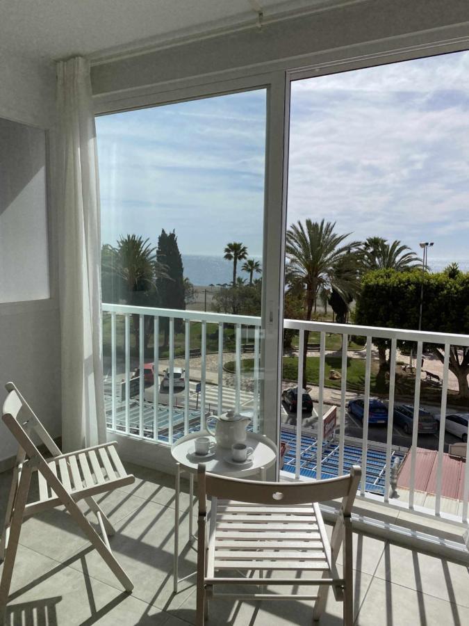 Apartamento 2 Habitaciones Frontal Al Mar 3 Torre Del Mar Buitenkant foto