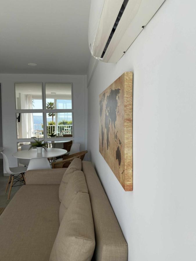 Apartamento 2 Habitaciones Frontal Al Mar 3 Torre Del Mar Buitenkant foto
