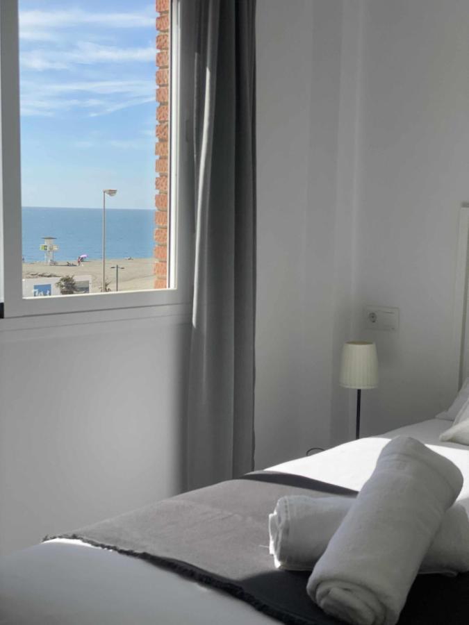 Apartamento 2 Habitaciones Frontal Al Mar 3 Torre Del Mar Buitenkant foto